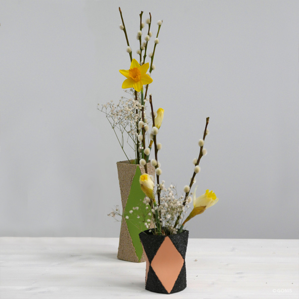 "Vase origami pour fleurs"