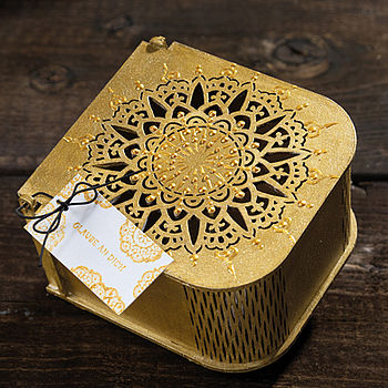 goldene Schatulle schön gestaltet zum verschenken:fixed: